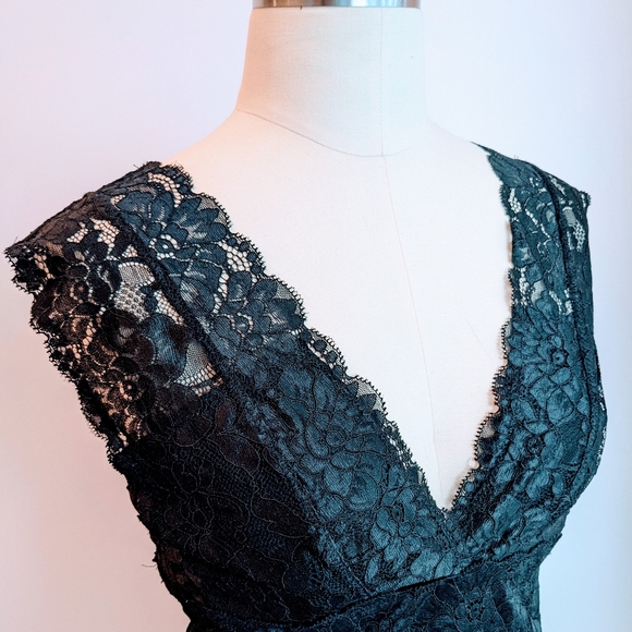 Guess Little Black Cocktail Dress 👗 - Picture 6 of 6